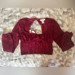 Burgundy long sleeve crop